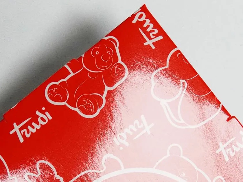 Glossy Varnish on Folding Carton Box